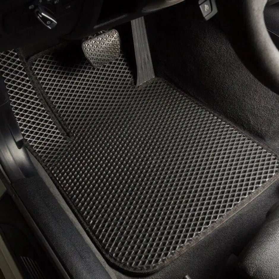 EVA podlahové rohože pro Mitsubishi Lancer Sportback X 10. generace hatchback (2008–2015)